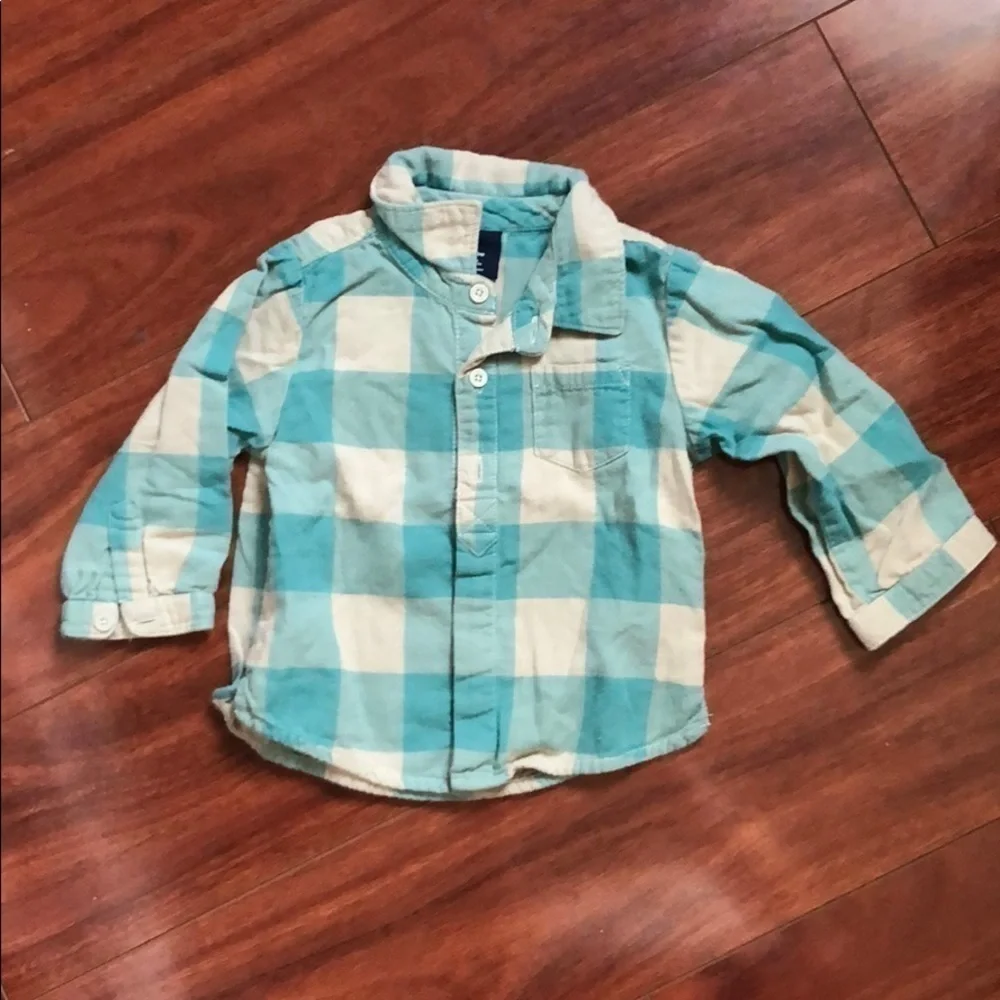 Button up baby gap shirt